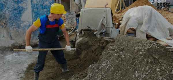 Фото объявления: Требуются рабочие строительных специальностей в Шахтах